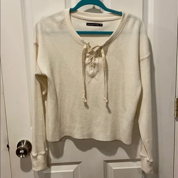 A&F Cream Boxy Lace Up Waffle Thermal Top EUC - Picture 3 of 11